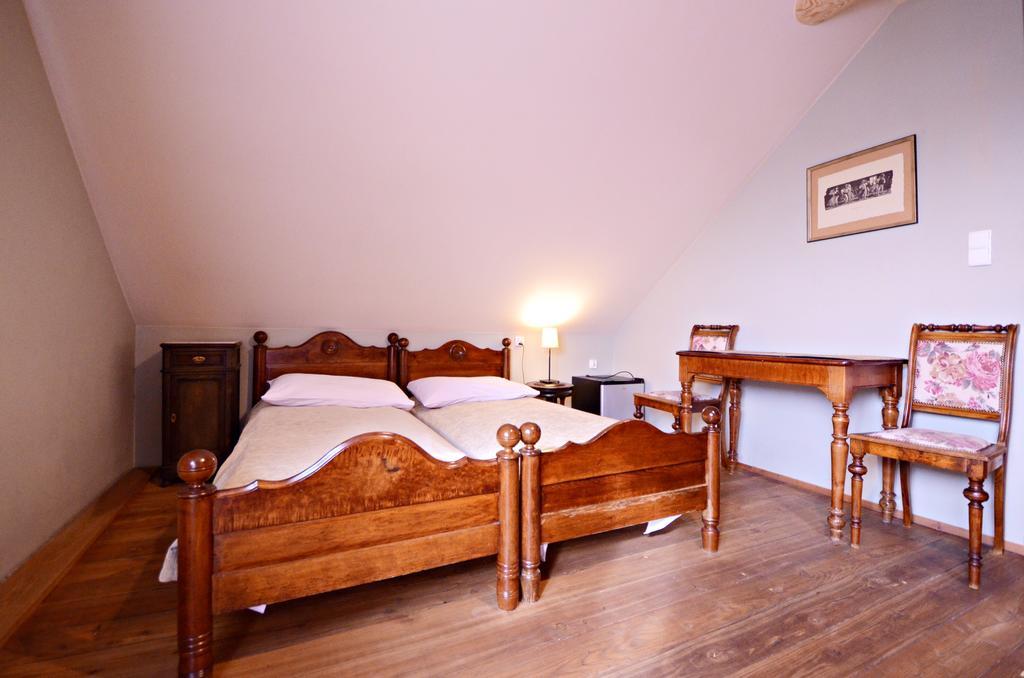 Dom Na Rozcesciu Bed & Breakfast