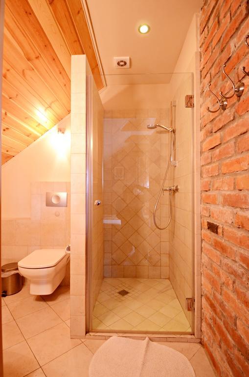 Dom Na Rozcesciu Bed & Breakfast *